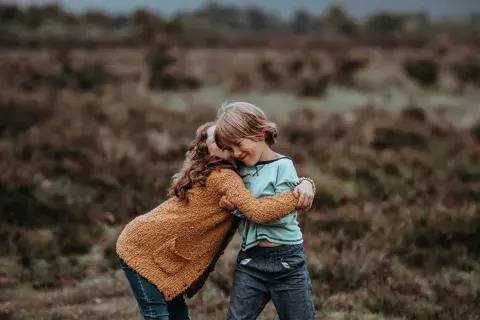 Los hermanos sean unidos... aunque peleen y sientas que se agota la paciencia Los hermanos sean unidos... aunque peleen y sientas que se agota la paciencia