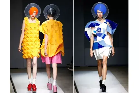 Una de las colecciones más llamativas de Comme des Garcons de los últimos años Una de las colecciones más llamativas de Comme des Garcons de los últimos años