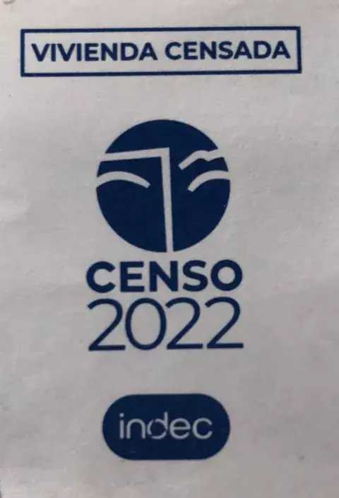 La calcomanía para identificar las viviendas censadas La calcomanía para identificar las viviendas censadas