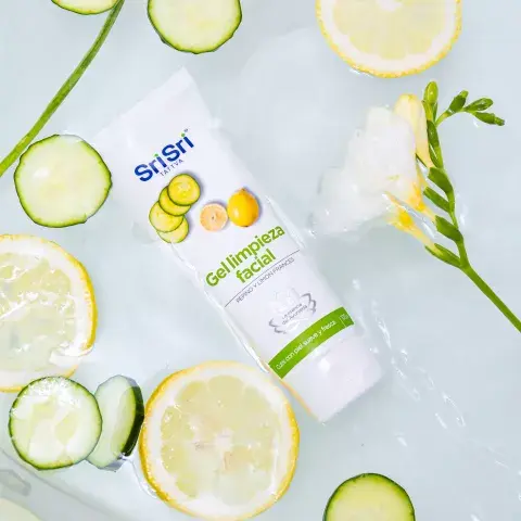 Los productos de Sri Sri Tattva son elaborados en un laboratorio en India, en base a los lineamientos del Ayurveda. Los productos de Sri Sri Tattva son elaborados en un laboratorio en India, en base a los lineamientos del Ayurveda.
