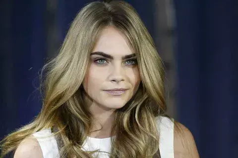 Cara Delevigne apuesta por el efecto messy Cara Delevigne apuesta por el efecto messy