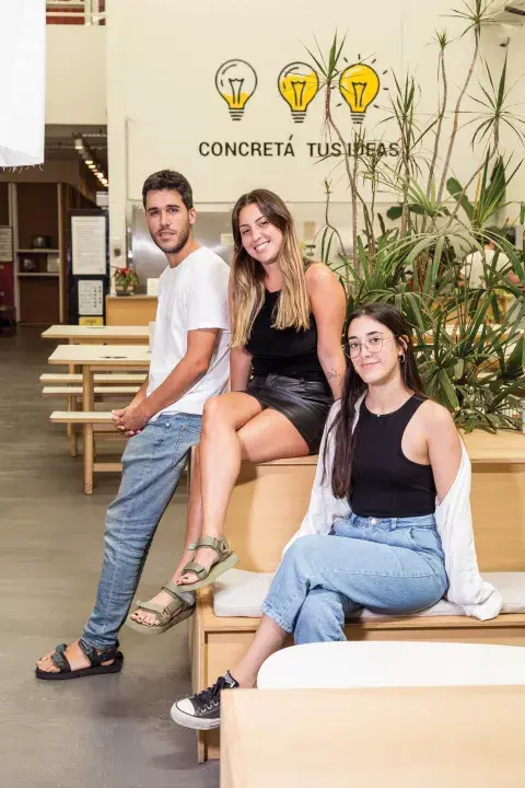 Agustín D’Elio (socio), Antonela Rogatti y Valentina Vellon (office managers) Agustín D’Elio (socio), Antonela Rogatti y Valentina Vellon (office managers)
