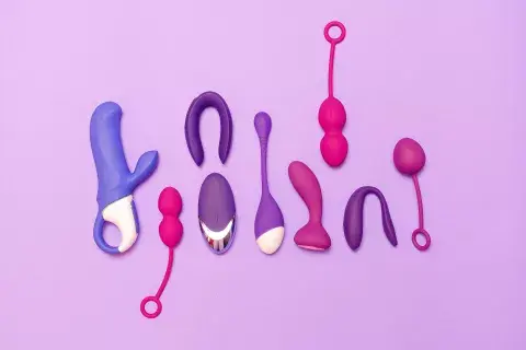 Juguetes sexuales. Cada vez hay más elementos en la industria pensados para la autosatisfacción de la mujer o como complemento en la pareja. Juguetes sexuales. Cada vez hay más elementos en la industria pensados para la autosatisfacción de la mujer o como complemento en la pareja.