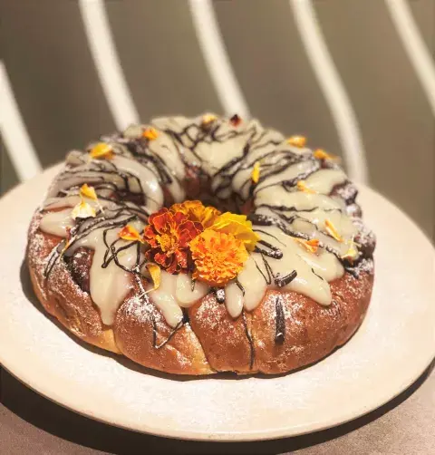 En Mudrá la rosca está elaborada a base de plantas. En Mudrá la rosca está elaborada a base de plantas.