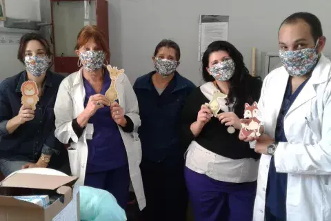 Djur Kids donó más de 300 animalitos al Hospital Tornú al comienzo de la pandemia en el país. Djur Kids donó más de 300 animalitos al Hospital Tornú al comienzo de la pandemia en el país.
