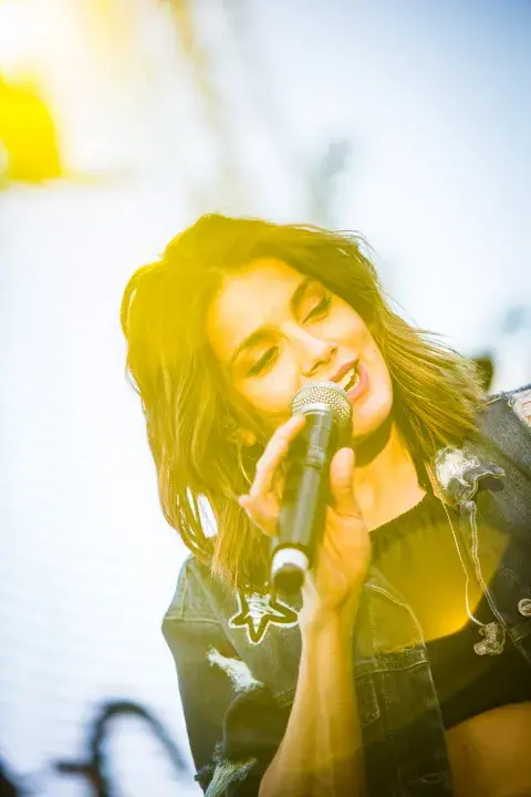 La actriz y cantante Natalie Pérez cerró el festival con un recital n el que presentó su nuevo disco. La actriz y cantante Natalie Pérez cerró el festival con un recital n el que presentó su nuevo disco.