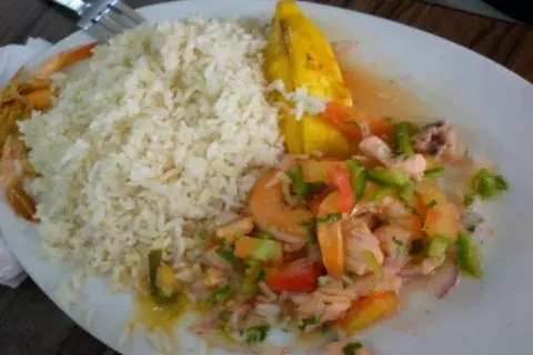 El colorido de la cocina ecuatoriana. Foto: Magia en el Camino El colorido de la cocina ecuatoriana. Foto: Magia en el Camino