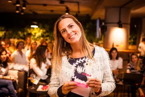 Anita Olmedo creó Muévete Chica, un sitio de salud y bienestar. Anita Olmedo creó Muévete Chica, un sitio de salud y bienestar.