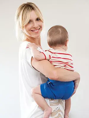 Remera a rayas (Paula Cahen D''Anvers niños, $158), shorts (Paula Cahen D''Anvers niños, $98)