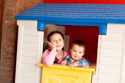 Francisca y Camilo, están anotados legalmente con dos mamás. Francisca y Camilo, están anotados legalmente con dos mamás.