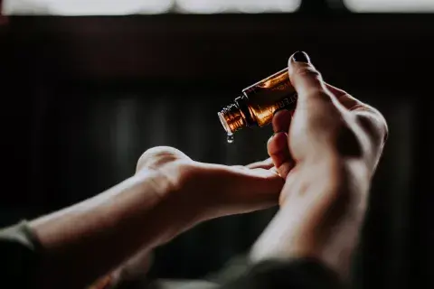 Tener aceites esenciales a mano puede salvarte en más de una ocasión