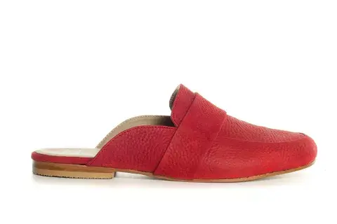 Slippers (XL, $1290) Slippers (XL, $1290)
