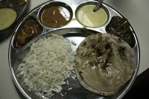 Thali delicioso. Foto: Magia en el Camino Thali delicioso. Foto: Magia en el Camino