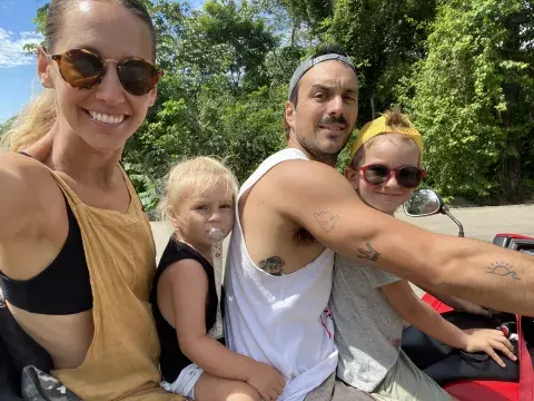 "Después del viaje a Bali nunca más dejé de trabajar. La gente en redes no ve eso". Foto gentileza "Después del viaje a Bali nunca más dejé de trabajar. La gente en redes no ve eso". Foto gentileza