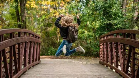 La felicidad convive en los pequeños detalles La felicidad convive en los pequeños detalles