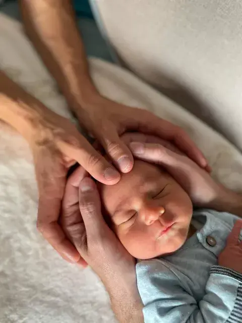Bautista, en manos de sus padres Bautista, en manos de sus padres