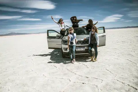 Las Salinas Grandes, uno de los imperdibles de esta provincia norteña. Las Salinas Grandes, uno de los imperdibles de esta provincia norteña.
