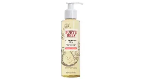 Cleansing Oil. Formulado a base de coco y aceite de argan que disuelve la suciedad y el maquillaje sin modificar las barreras protectoras naturales de la piel. $449, Burt´s Bees