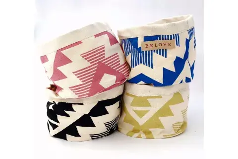 Paneras Folk con estampado panamá (Belove, $190)