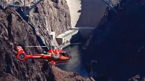 Sobrevuelo por el Gran Cañón y la represa Hoover Sobrevuelo por el Gran Cañón y la represa Hoover