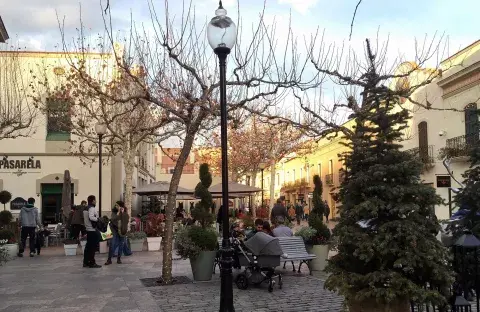 Hay espacios para descansar, WiFi y cafés Hay espacios para descansar, WiFi y cafés