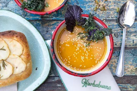 Veganas y orgánicas. Foto: Hierbabuena Restaurante Veganas y orgánicas. Foto: Hierbabuena Restaurante