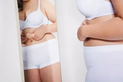 Los complejos que tenemos con nuestro cuerpo son de los más comunes Los complejos que tenemos con nuestro cuerpo son de los más comunes