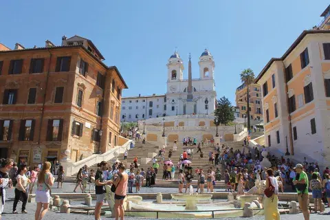 Piazza Navona, el punto de encuentro clásico de Roma Piazza Navona, el punto de encuentro clásico de Roma