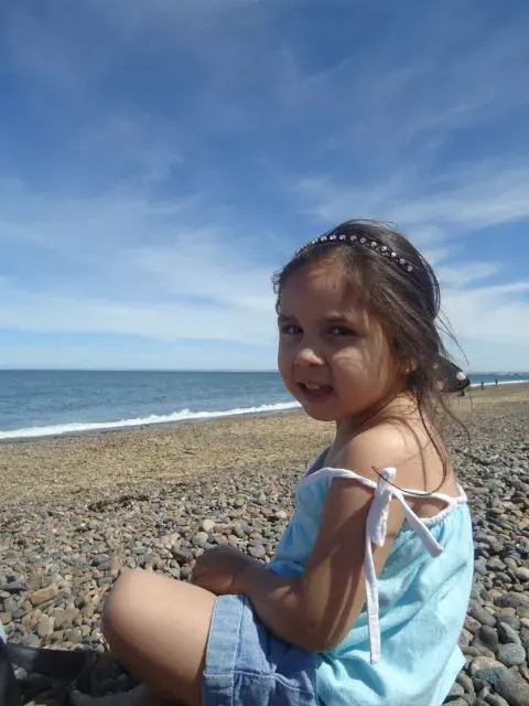 Mi ahijada Sofi en el mar Mi ahijada Sofi en el mar