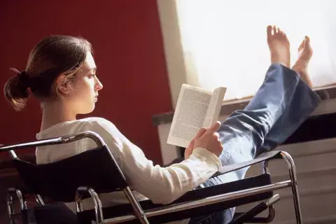 Leer es una de los privilegios más bellos e interesantes del mundo Leer es una de los privilegios más bellos e interesantes del mundo