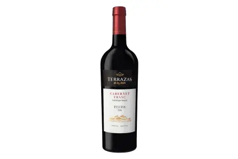 Reserva Cabernet Franc 2016, una buena idea para que papá coma algo rico y lo acompañe con su tinto favorito (Terrazas de los Andes, $315).