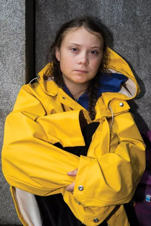 A sus 15 años, Greta Thunberg comenzó una huelga escolar los viernes para pedirles a las autoridades que reduzcan las emisiones de carbono. Fridays For Future es, hoy, un movimiento global de jóvenes por un mundo mejor. A sus 15 años, Greta Thunberg comenzó una huelga escolar los viernes para pedirles a las autoridades que reduzcan las emisiones de carbono. Fridays For Future es, hoy, un movimiento global de jóvenes por un mundo mejor.