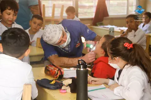 El programa Dientes Supersanitos deriva de la campaña pediátrica que la Fundación Grupo London Supply lleva adelante desde 2017 El programa Dientes Supersanitos deriva de la campaña pediátrica que la Fundación Grupo London Supply lleva adelante desde 2017
