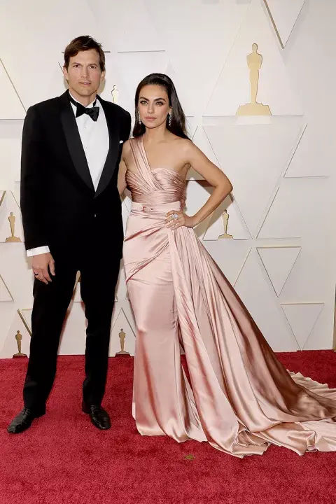 Mila Kunis, aprovechó para habalr de su tierra natal, Ucrania Mila Kunis, aprovechó para habalr de su tierra natal, Ucrania