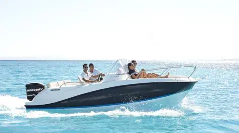 Boaterfly además tiene reuniones para que los clientes se conozcan Boaterfly además tiene reuniones para que los clientes se conozcan