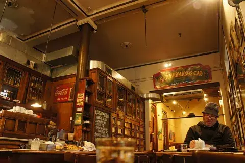 Bar de Cao, un lugar para descubrir en el barrio de San Cristóbal Bar de Cao, un lugar para descubrir en el barrio de San Cristóbal