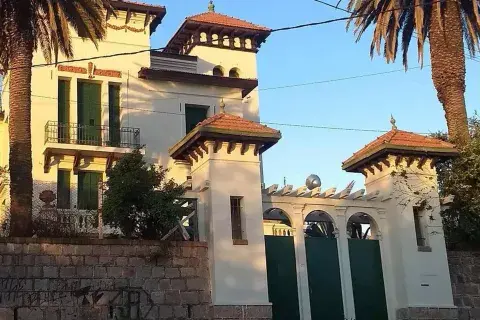 El Castillo del Comic contiene una historia de fantasmas para quien quiera ir a descubrirla en un recorrido por el Valle de Punilla, en Córdoba El Castillo del Comic contiene una historia de fantasmas para quien quiera ir a descubrirla en un recorrido por el Valle de Punilla, en Córdoba