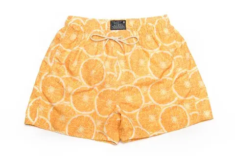 Traje de baño con estammpado de naranjas, Cucumber, $640 Traje de baño con estammpado de naranjas, Cucumber, $640