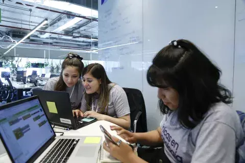 Foto gentileza de "Chicas en Tecnología" Foto gentileza de "Chicas en Tecnología"