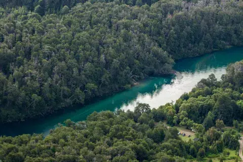 Lago Menéndez. Foto: Gustavo Castaing Lago Menéndez. Foto: Gustavo Castaing
