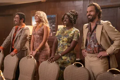 4 cosas que tenés que saber si querés ver  Minx, la nueva comedia de HBO que protagonizan Ophelia Lovibond, Jake Johnson y Jessica Lowe.