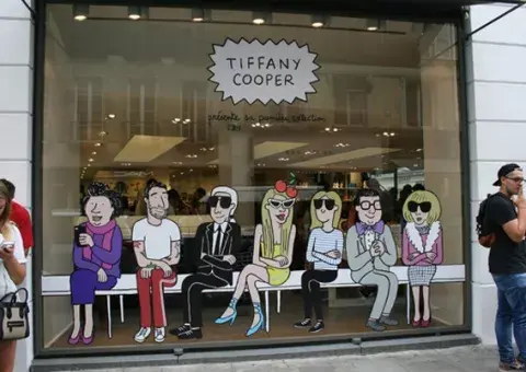La vidriera del lanzamiento de su colección cápsula en 2014