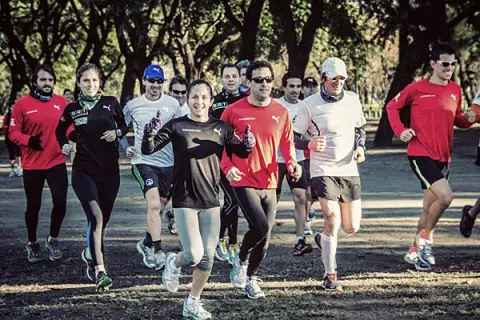 Uno de los equipos de runners, por Palermo Uno de los equipos de runners, por Palermo