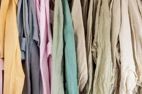 El algodón es la materia prima de todas sus colecciones. El algodón es la materia prima de todas sus colecciones.