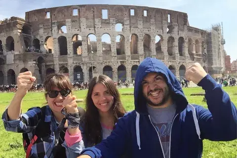 Mi hermano, mi cuñada y yo: ¡los gladiadores de las caminatas! Mi hermano, mi cuñada y yo: ¡los gladiadores de las caminatas!