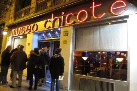 Chicote, la coctelería histórica de la Gran Vía Chicote, la coctelería histórica de la Gran Vía