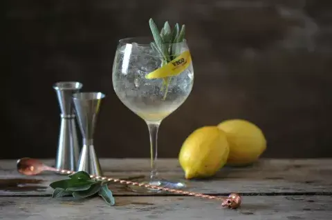 Aromático y fresco, el Bamboo tonic es para los paladares clásicos Aromático y fresco, el Bamboo tonic es para los paladares clásicos