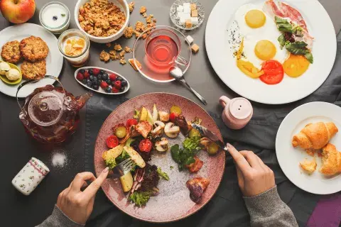 El desayuno continental, una opción por la que muchos viajeros eligen hospedarse en hoteles