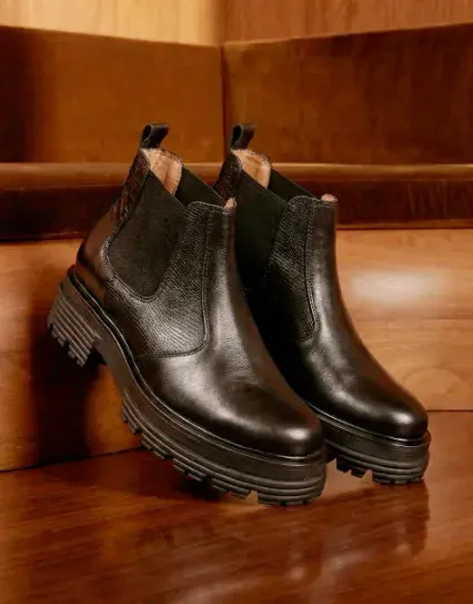 borcego de color marron con cuero.png borcego de color marron con cuero.png