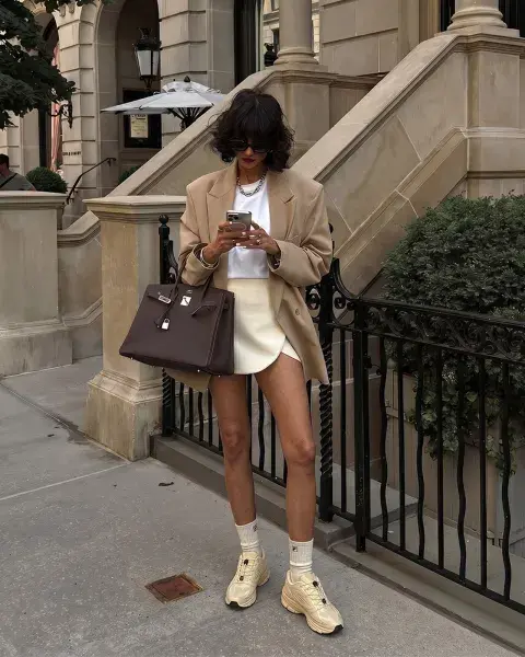 traje_zapas_fila.jpeg